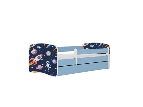 KOCOT KIDS Seng babydreams blue cosmos med skuffe og madras fra Boboonline.dk
